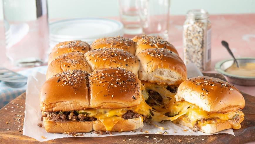 CHEESEBURGER SLIDERS